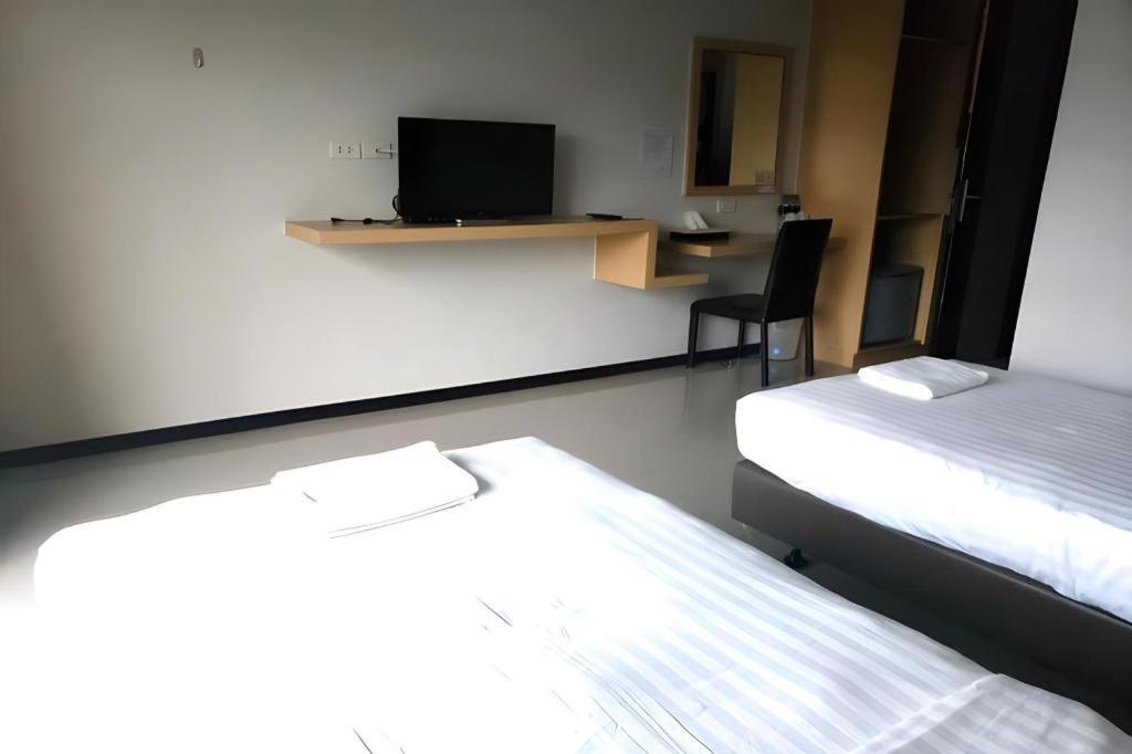 Eurotel Hotel Kanchanaburi Exterior photo